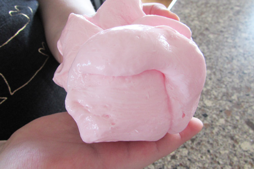 Pastel Slime Recipe - Kids LOVE slime and it's super easy and cheap to make. Try some pastel slime this spring. Fun for Easter, Spring Break or anytime! Coupons4Utah